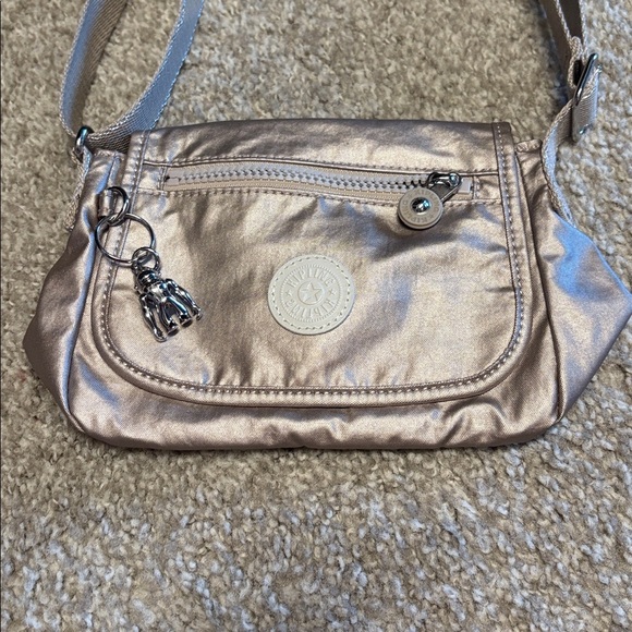 Kipling grey & silver Metallic Messenger Bag Durable, Functional and CUTE! - Picture 8 of 13